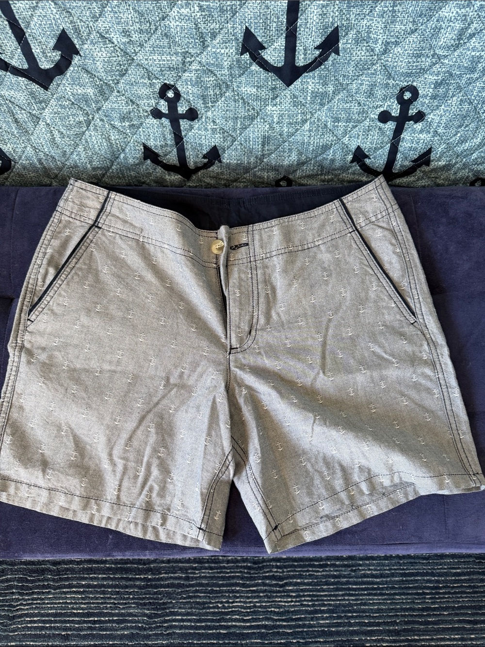 Columbia PFG gray shorts with anchor accents